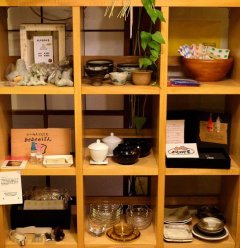 ブログを更新しました。『シモコレ！bebeのぱん販売Day＋器市、8月営業カレンダー、新作いろいろ』