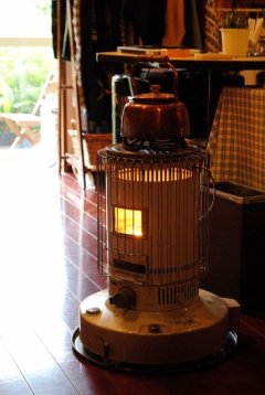 深まる秋・・、秋を惜しんで・・、お名前刺繍無料サービスのお知らせ