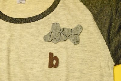 画像1: 【参考商品】bebe's Baseball Tee　on the Wテトラの背守りアップリケ