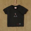 画像1: shiii+po　ネイティブアメリカンの背守りTee　Tipi + Medicine Wheel　スミクロ (1)