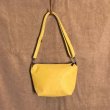 画像2: GUSCIO Italy  ショルダーバッグ　Yellow  (2)